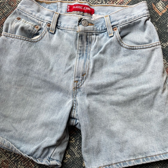 Levi's Classic Jeans Shorts Sz 6 MIS - Picture 4 of 7